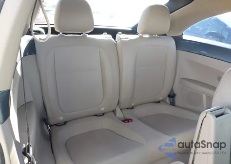 2013 Volkswagen Beetle 2.5L z USA, uszkodzony, nr VIN 3VWJP7AT7DM678486